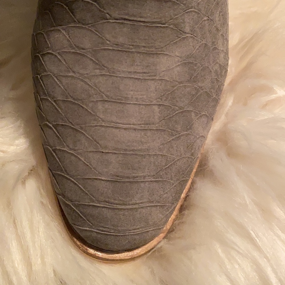 Ccocci Grey Snake Pattern Suede New - image 3